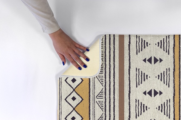 Vloerkleed Geometrisch patroon met driehoeken en lijnen