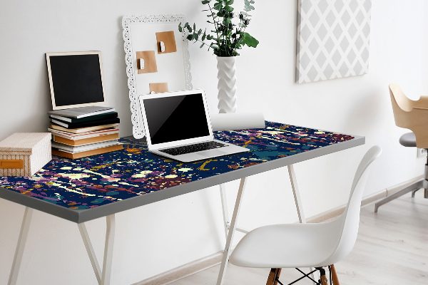 Bureau mat Waterverfvlekken